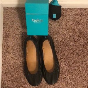 Matte Black Tieks